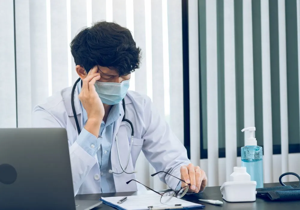 How Effective Accounting for Doctors Can Reduce Burnout
